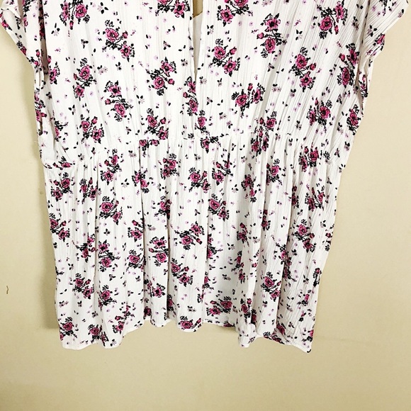 Torrid Floral Babydoll Blouse Sz 2X - Picture 6 of 7
